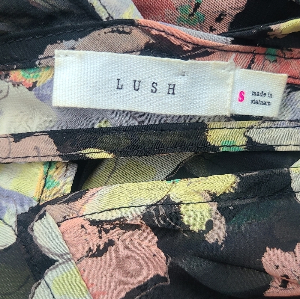 HP🔥🔥🔥Beautiful Spring Summer Floral Top sz S - Picture 15 of 15